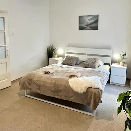 Lea - Old Town בית אירוח