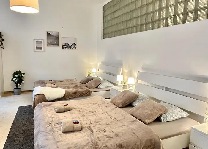 Lea - Old Town Gazde/Camere de închiriat *